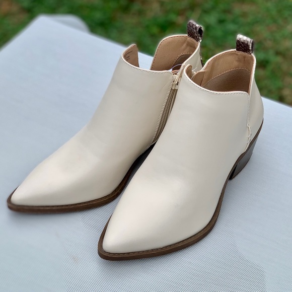 Women's Western Booties Memory Foam Fashion Boots - Picture 4 of 10